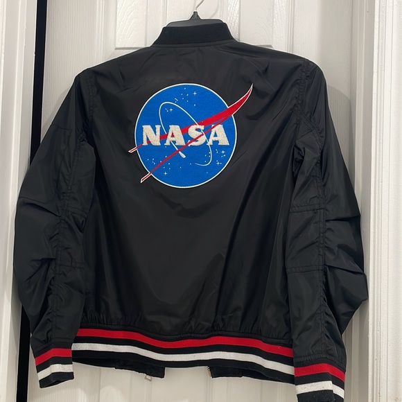 NASA zip up varsity jacket size small front patch on left side and back patch - Picture 4 of 4
